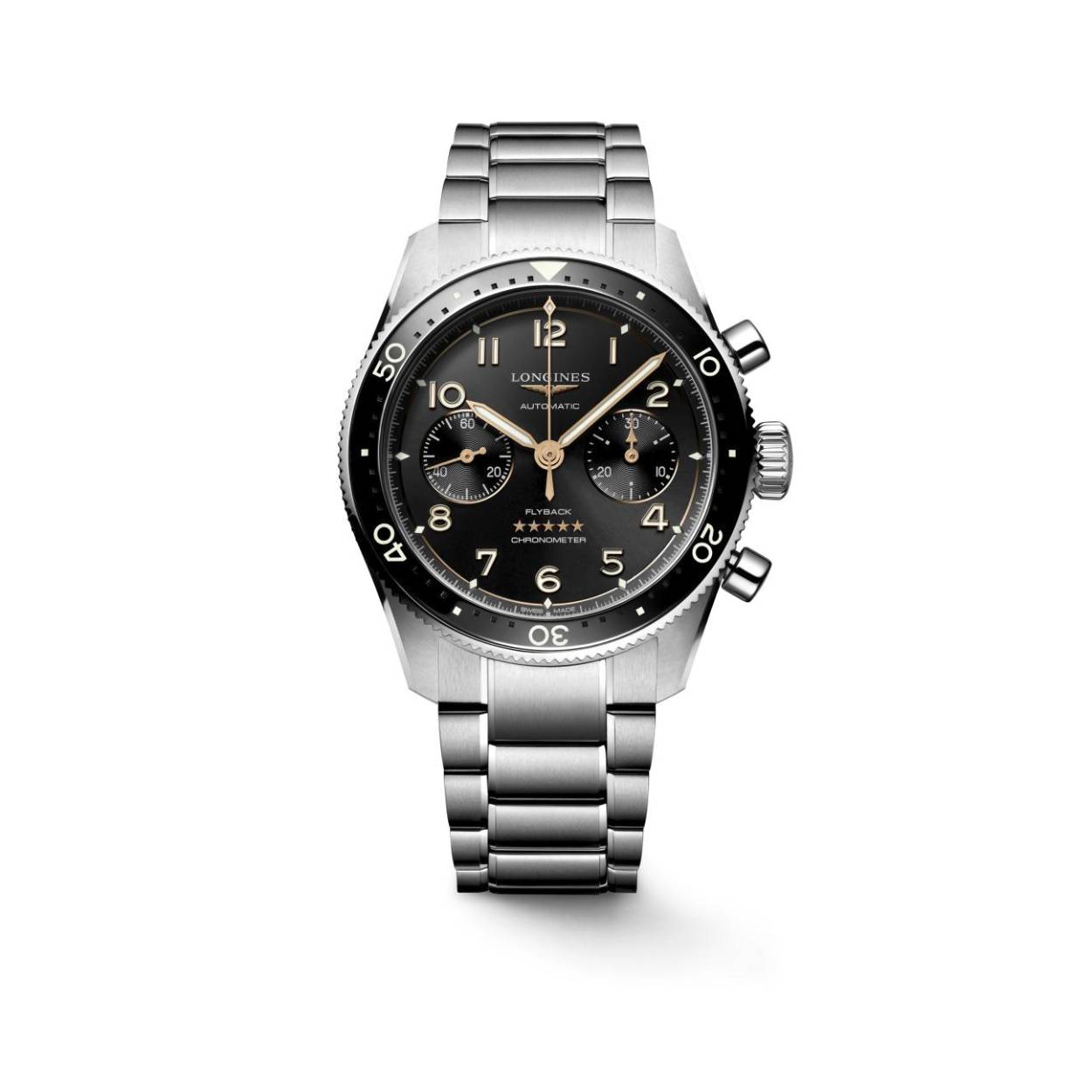 Dit Longines horloge behoort tot de Spirit Flyback collectie.
Referentienummer: L3.821.4.53.6

De Longines is voorzien van een kaliber L791 uurwerk met een gangreserve van 68 uur. De kast en band zijn gemaakt van roestvrij staal. Het horloge heeft een diameter van 42 mm en is getest op een waterdichtheid van 10 ATM / 100 meter. Het horloge heeft een krasbestendig saffierglas met meerdere lagen anti-reflecterende coating aan beide zijden. Dit horloge heeft bronzen wijzers en heeft een zelfopwindend mechanisch uurwerk met een frequentie van 28.800 trillingen per uur en een balansveer van monokristallijn silicium.

Het automatische uurwerk is COSC Chronometer gecertificeerd.

Horloges van Longines met automatische uurwerken genieten van een verlengde fabricagegarantie van 5 jaar. Deze langere garantieperiode onderstreept de uitzonderlijke kwaliteit en het vakmanschap van de automatische uurwerken van Longines.