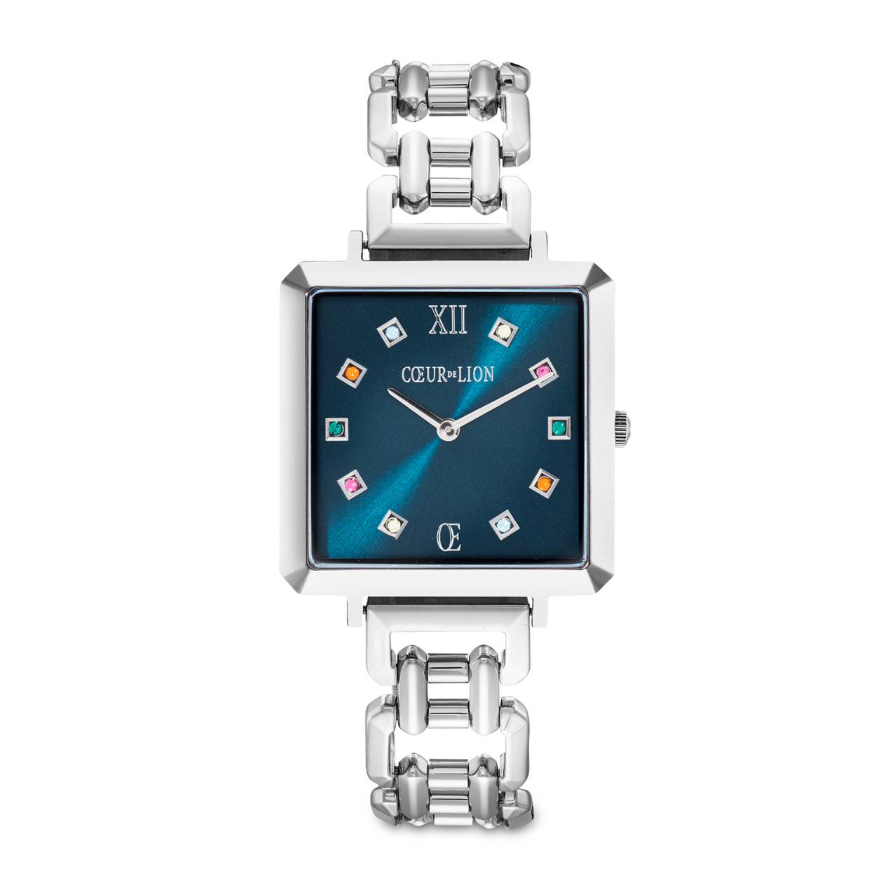 Het opwindende model horloge 7630-74-1707 vertegenwoordigt de unieke COEUR DE LION-designtaal. Geïnspireerd op het iconische GeoCUBE®-design heeft dit horloge strakke vormen en verhoudingen, wat ook terugkomt op de donkerblauwe wijzerplaat bezet met sprankelende GeoCUBE®-kristallen in verschillende kleurtjes. De band van het horloge heeft aan weerskanten van de kast stoere vierkante, opengewerkte schakels,