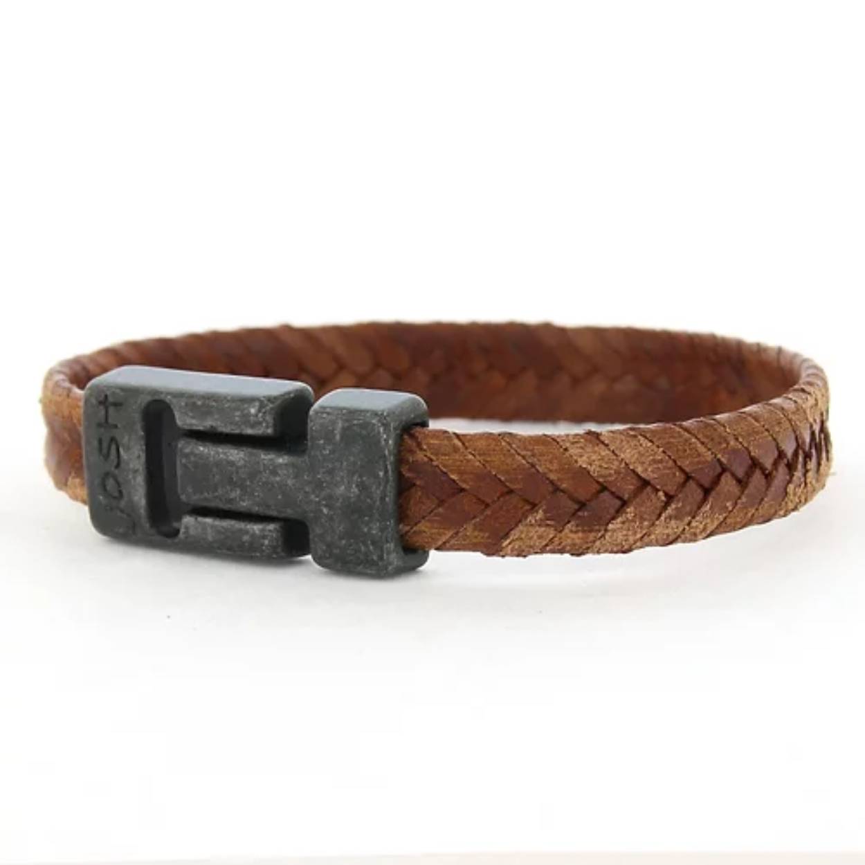Josh leren armband cognac gevlochten leer met een vintage black sluiting maat 22
