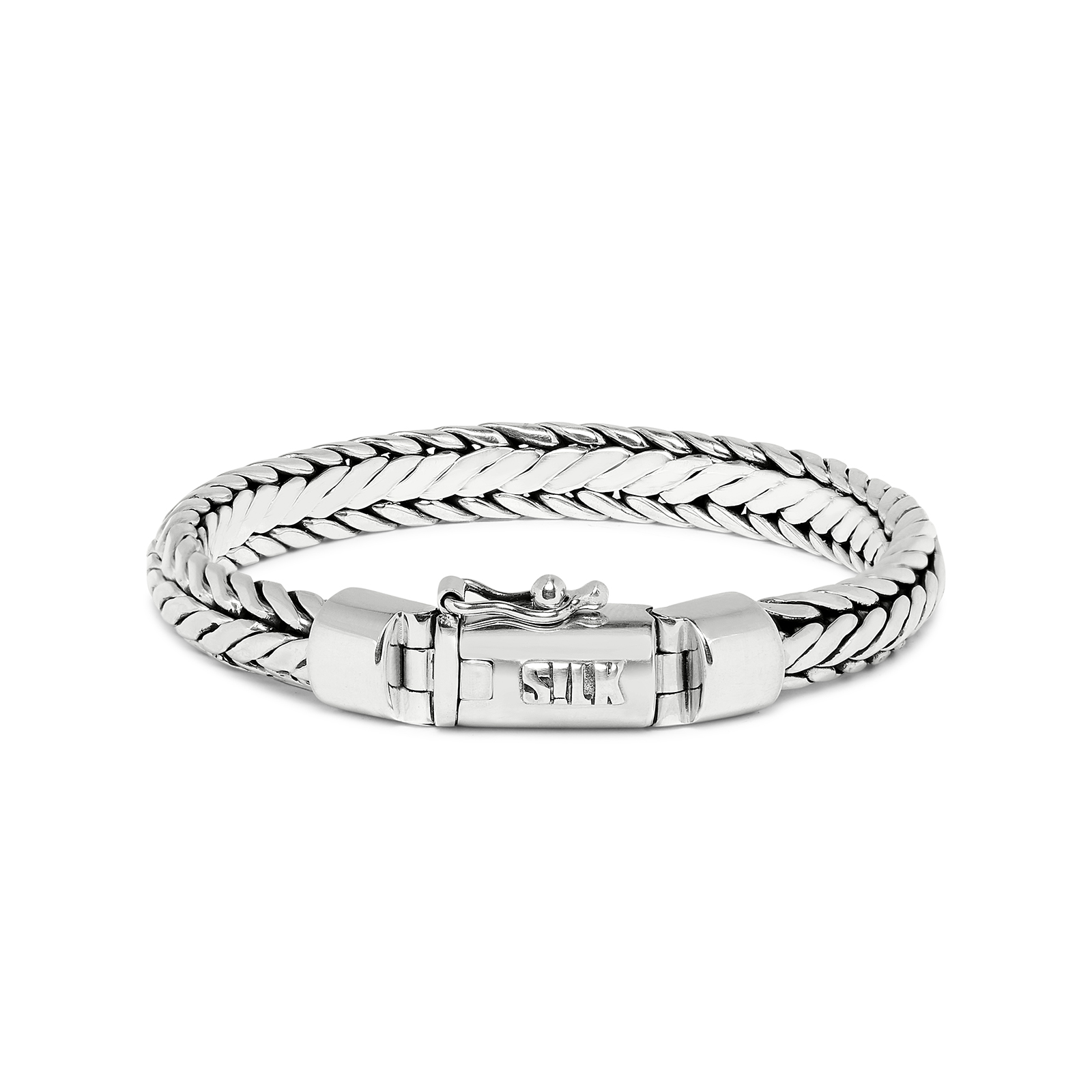 Deze zilveren armband van Silk komt uit de Zipp collectie.
De lengte van de armband is 21cm.