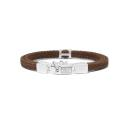 De Denise is een stoere armband gemaakt van geweven koord met de iconische en tijdloze sterling zilveren sluiting die je van Buddha to Buddha gewend bent. Deze speciale editie is een samenwerking met stichting Sterk & Positief. De koorden zijn verkrijgbaar in zwart, groen en blauw en worden geleverd met een design van drie zilveren schuifbare ‘hersengolf’ delen. Een deel van alle opbrengst zal worden geschonken aan de stichting voor onderzoek naar hersenkanker. Doe jij mee aan onze strijd tegen hersenkanker?