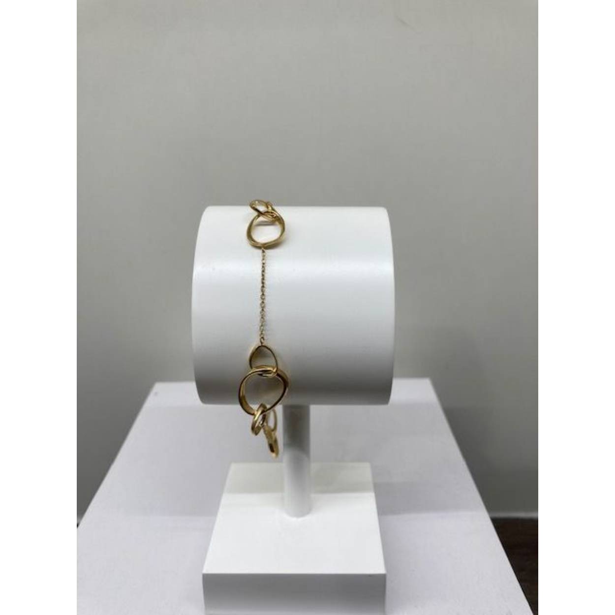 Gouden fantasie schakel armband. 