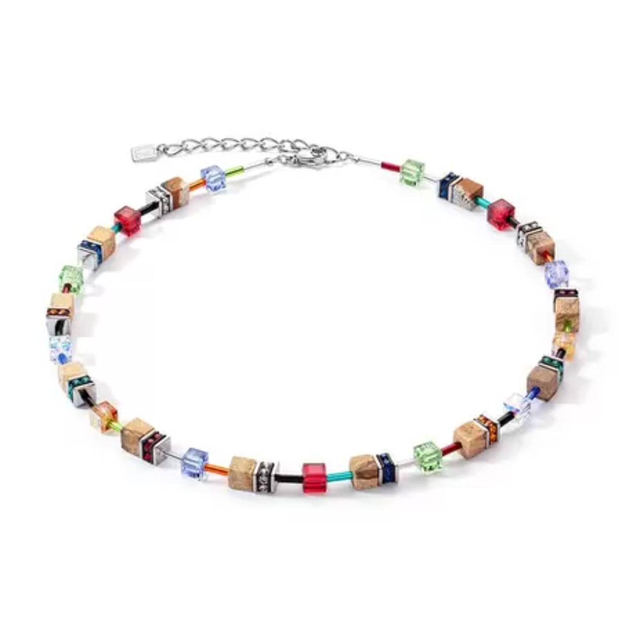 Dit is een collier van het merk Coeur de Lion gemaakt voor dames.