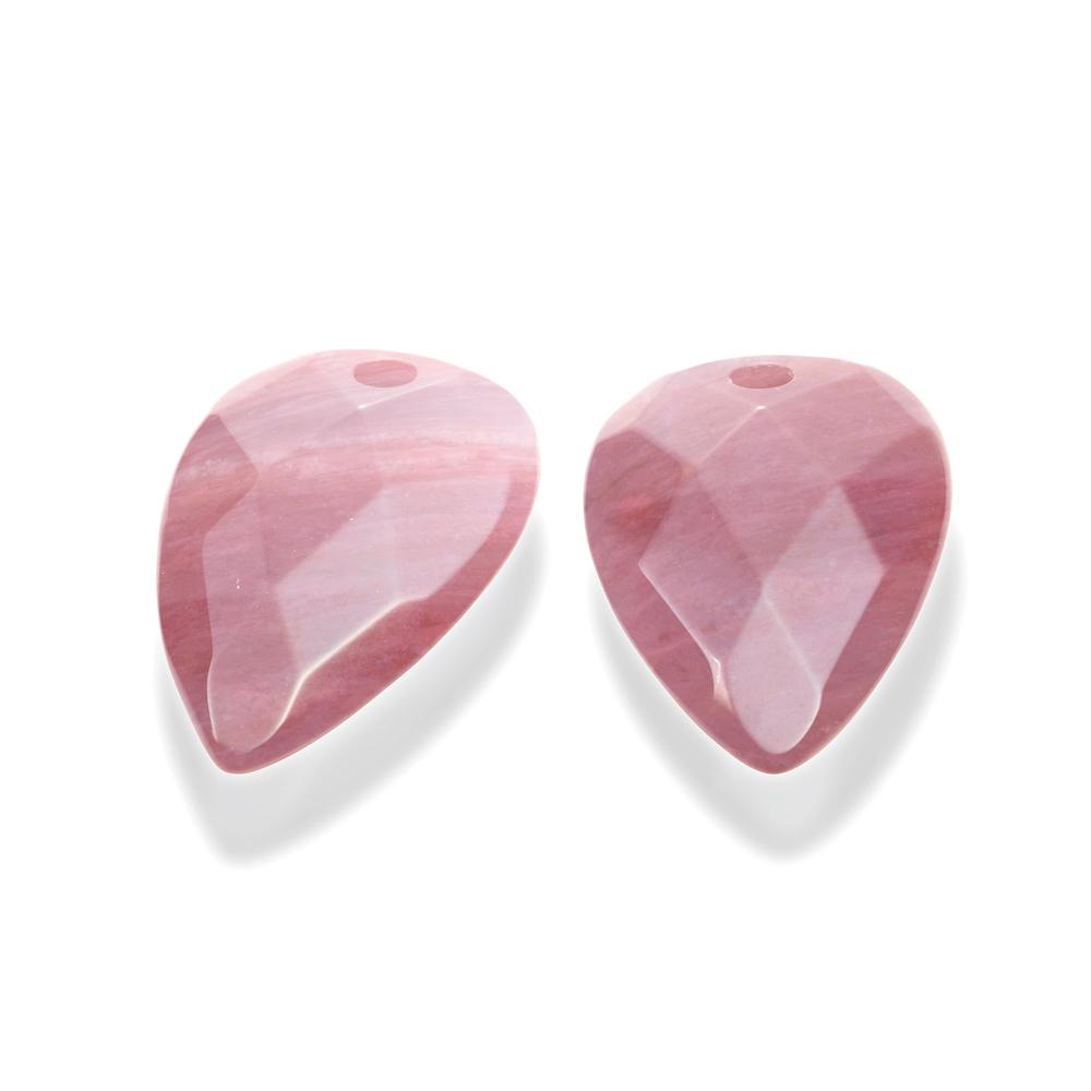 Sparkling Jewels biedt een kleurrijke collectie door het gebruik van de fijnste edelstenen. De gefacetteerde Pink Rhodonite Blossom oorstenen zijn perfect om te combineren met verschillende oorbellen.