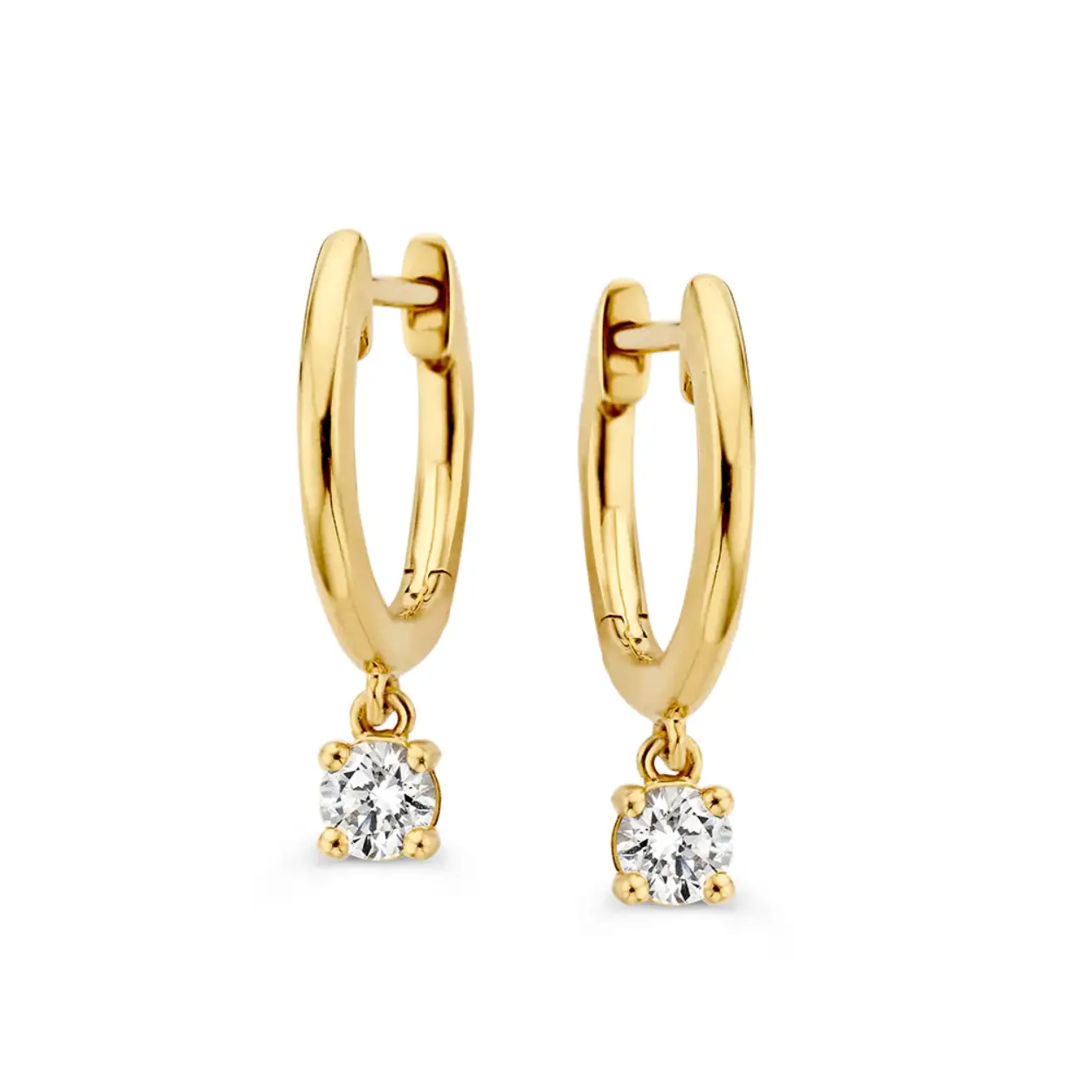 18 Karaat geel gouden Aurore oorringen met 0.30 crt Lab-Grown Diamonds. Model Olivia.
De Olivia oorringen zijn onderdeel van onze schitterende solitair serie. Deze collectie bevat solitair sieraden die stralen in hun elegantie en eenvoud. Een echte musthave in iedere sieradencollectie!
De oorringen zijn voorzien van een luxe sluitsysteem, waardoor ze veilig in het oor zitten.
De Olivia oorbellen zijn onderdeel van een set, in onze collectie zijn bijpassende colliers en ringen te vinden.
