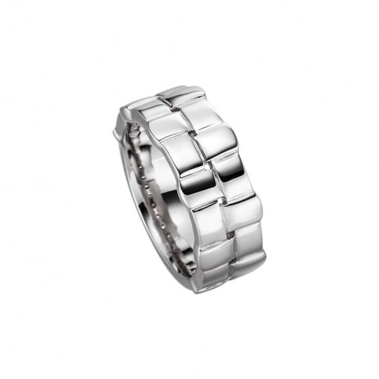 Prachtige zilveren ring van Viventy. De maat van de ring is 54. Heeft u interesse in een andere maat? Neem dan contact met ons op.