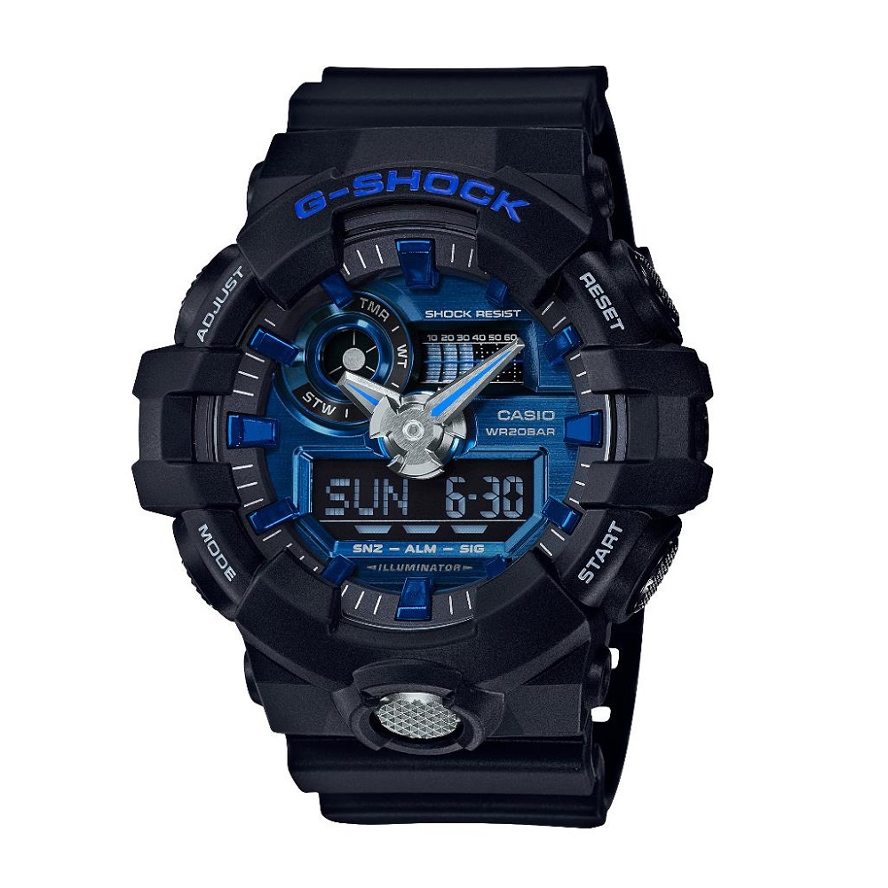 Dit Casio horloge behoort tot de G-Shock collectie.
Referentienummer: GA-710-1A2ER 

Het horloge heeft een diameter van 53MM. De kast en de band zijn gemaakt van hars. Het horloge heeft een blauwe wijzerplaat en mineraal glas. Het horloge is perfect voor vrij duiken zonder scuba-uitrusting: het horloge is waterbestendig tot 20 bar (ISO 22810).

Dit horloge heeft de volgende functies: Superilluminator, 5 alarmen per dag, Automatische kalender, 12/24-uurs tijdweergave, Knopgeluiden aan/uit, Wijzer beweeg functie, Schokbestendig, Stopwatchfunctie - 1/100 sec. - 24 uur, Snoozefunctie, Wereldtijden

