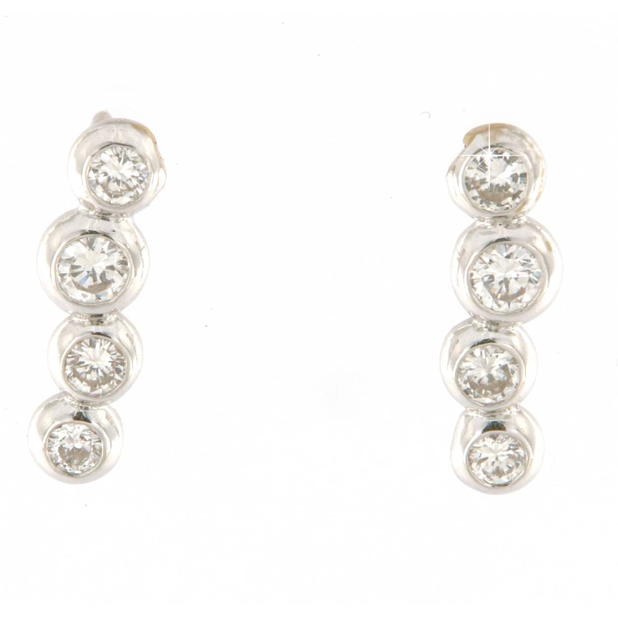witgouden oorbellen met diamant 0.70ct