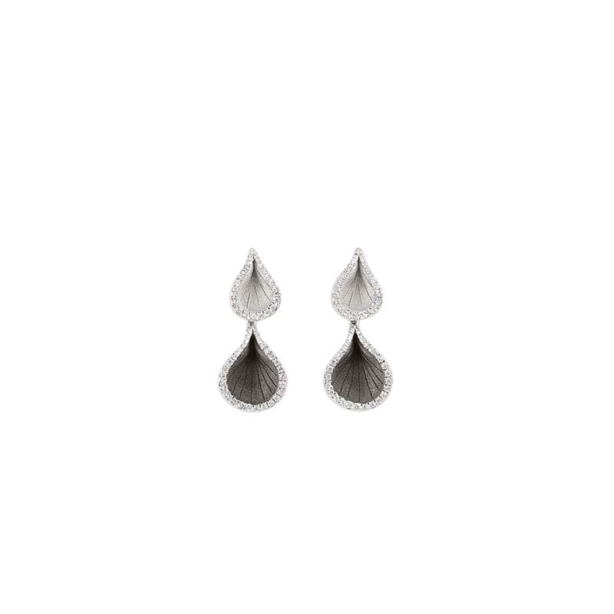 Goccia Series Earrings, 18Kt White Ice and Black Lava Gold with Diamonds

Dia ct. 0.29