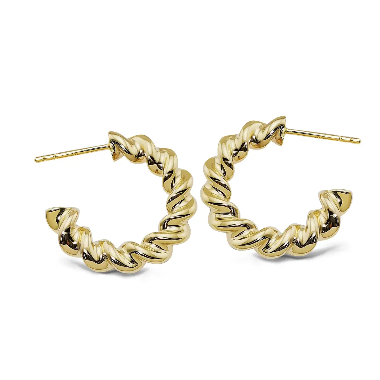 Scoor nu snel deze leuke oorringen met draai motief van Jwls4u! Erg leuk om te combineren met leuke oorhangers en studs. Kijk voor leuke combinaties met studs en oorhangers op deze site en maak je eigen Ear party. Deze oorringen zijn gemaakt van 925 zilver en zijn verguld met 1 micron goud. Super kleurvast, dus je zal er lang plezier van hebben. 