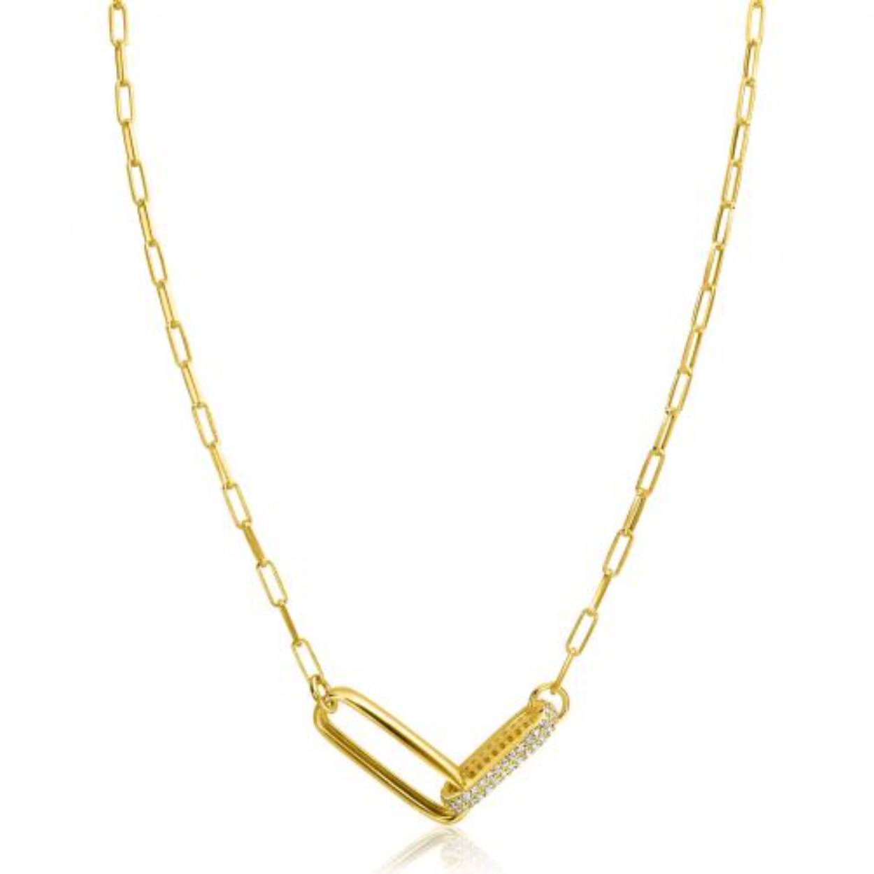 ZINZI gold plated zilveren schakel ketting 45cm met een tussenstuk van twee grote ovale schakels van 8mm breed. Één grote ovale schakel is rondom bezet met witte zirconia's. De lengte van deze ketting is te variëren tussen 40 en 45cm.Bij sluiting herkenbaar ZINZI, door het geel vergulde Zinzi hartje. Deze stoere en tegelijk elegante ketting past bij elke outfit! Vervaardigd van eerste gehalte zilver (925) en extra 14K geel verguld