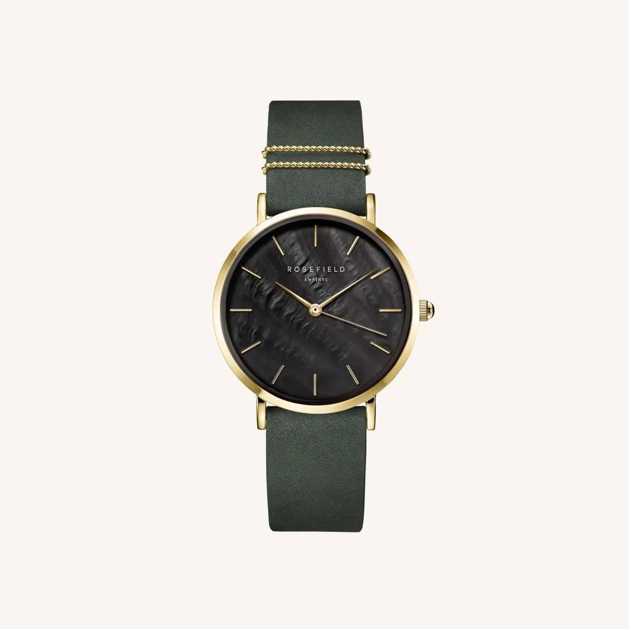 The West Village collectie is geïnspireerd op de gelijknamige buurt in New York. De nubuck leren horlogeband met metalen ringetjes geeft je de perfecte balans tussen stoer, stads & sexy.