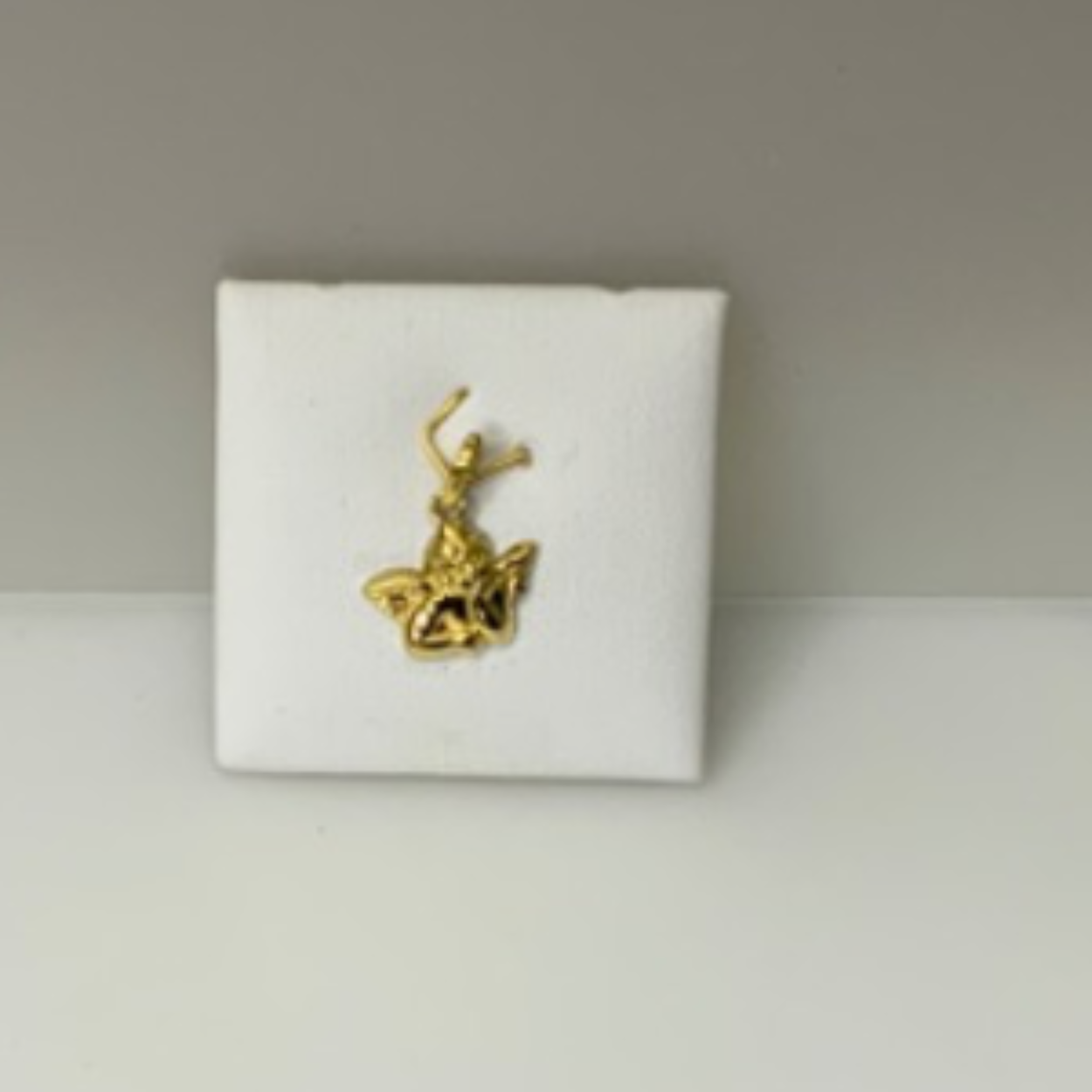Gouden hanger/bedel engel