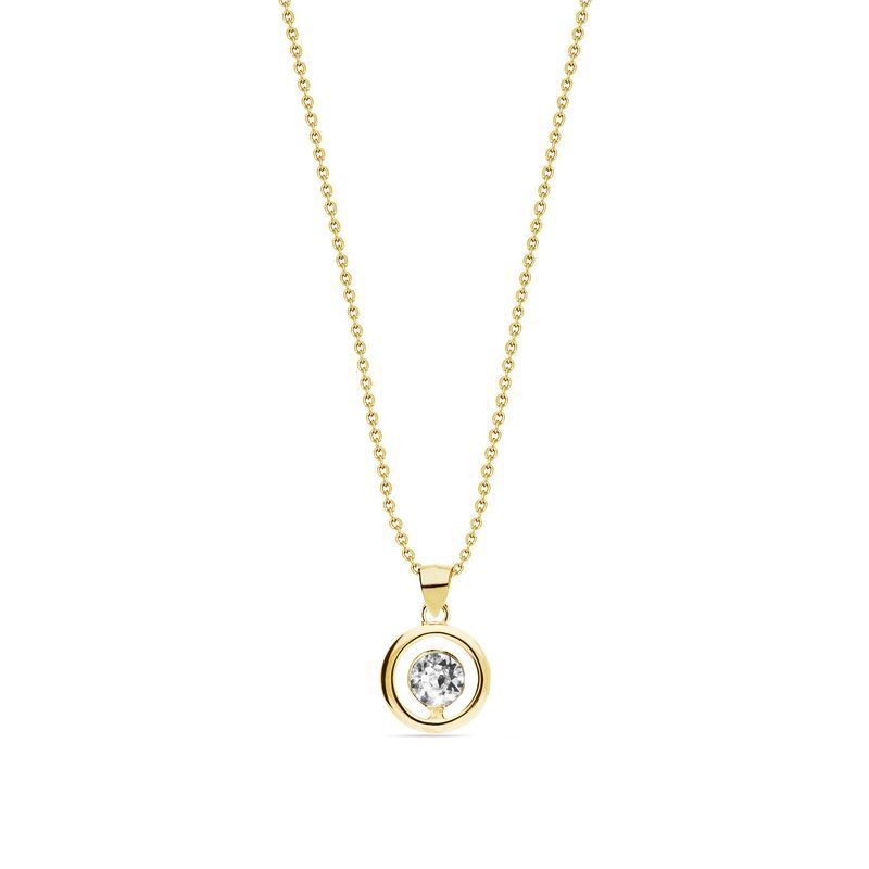 Deze Punct collectie wordt gekenmerkt door een licht doch luxueus ontwerp dat niet zal misstaan op een black-tie event, maar ook geschikt is voor alledaags gebruik. Dit sieraad is gemaakt van 925 sterling zilver, de allerbeste kwaliteit zilver, met een goudkleurige coating en is voorzien van een Swarovski kristal. De ketting bestaat uit meerdere slanke schakels die fijntjes op elkaar aansluiten en die samen een stijlvol geheel vormen. Aan de voorkant is de ketting voorzien van een hanger die bestaat uit een slank oogje met daaronder een opengewerkte cirkel met een kleurloos Swarovski kristal dat mooi glinstert. Aan de achterkant is de ketting voorzien van een handige karabijnsluiting, waardoor u deze ketting gemakkelijk om- en afdoet.