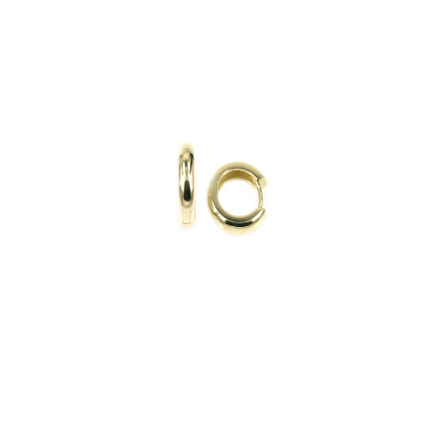 14-karaats geelgouden oorringen.
Diameter: 13.8 mm. Breedte: 4 mm.
