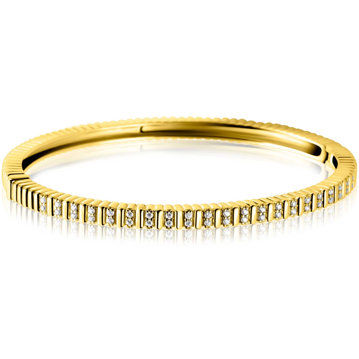 De Zinzi slaafarmband met modelnummer ZIA2686Y is een stijlvolle accessoire van zilveren materiaal, afgewerkt in een goudkleur. Deze armband heeft een diameter van 60 mm en een breedte van 3,5 mm. Draag deze armband op een minimalistische manier of combineer met andere juwelen voor een gelaagde look. Perfect voor elke gelegenheid!