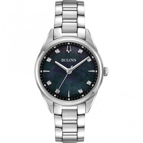Dit Bulova horloge heeft een roestvrijstalen kast met een diameter van 32mm en is voorzien van een metalen band. In de kast bevindt zich een kwaliteitsuurwerk en is afgewerkt met saffierglas.

Het horloge is 3ATM. Dit betekent dat het horloge spatwaterdicht is. Verder wordt het horloge geleverd met 2 jaar wereldwijde garantie.