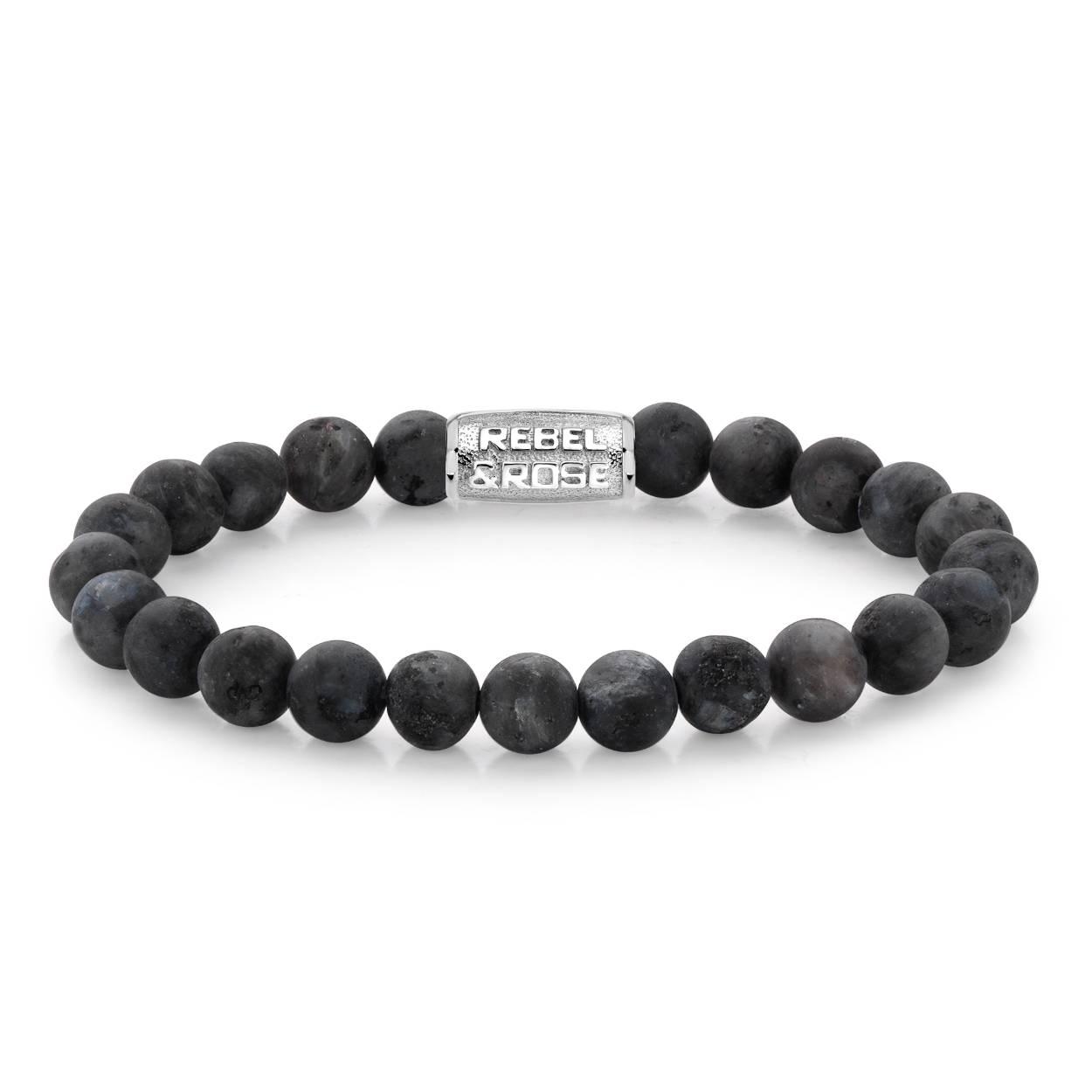 Edelstenen bead armband, handgemaakt van 8mm mat grijze Larvikite stenen met een zilverkleurige sluiting. Het Rebel & Rose sieraad is makkelijk te combineren met andere zilveren, leren of kralenarmbanden.