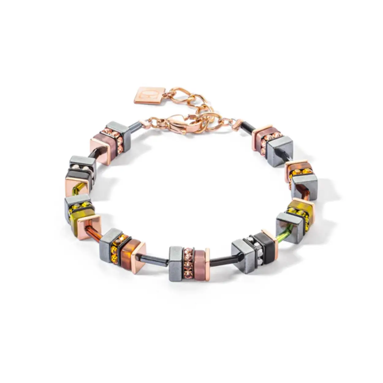 Dit is een armband van het merk Coeur de Lion gemaakt voor dames.