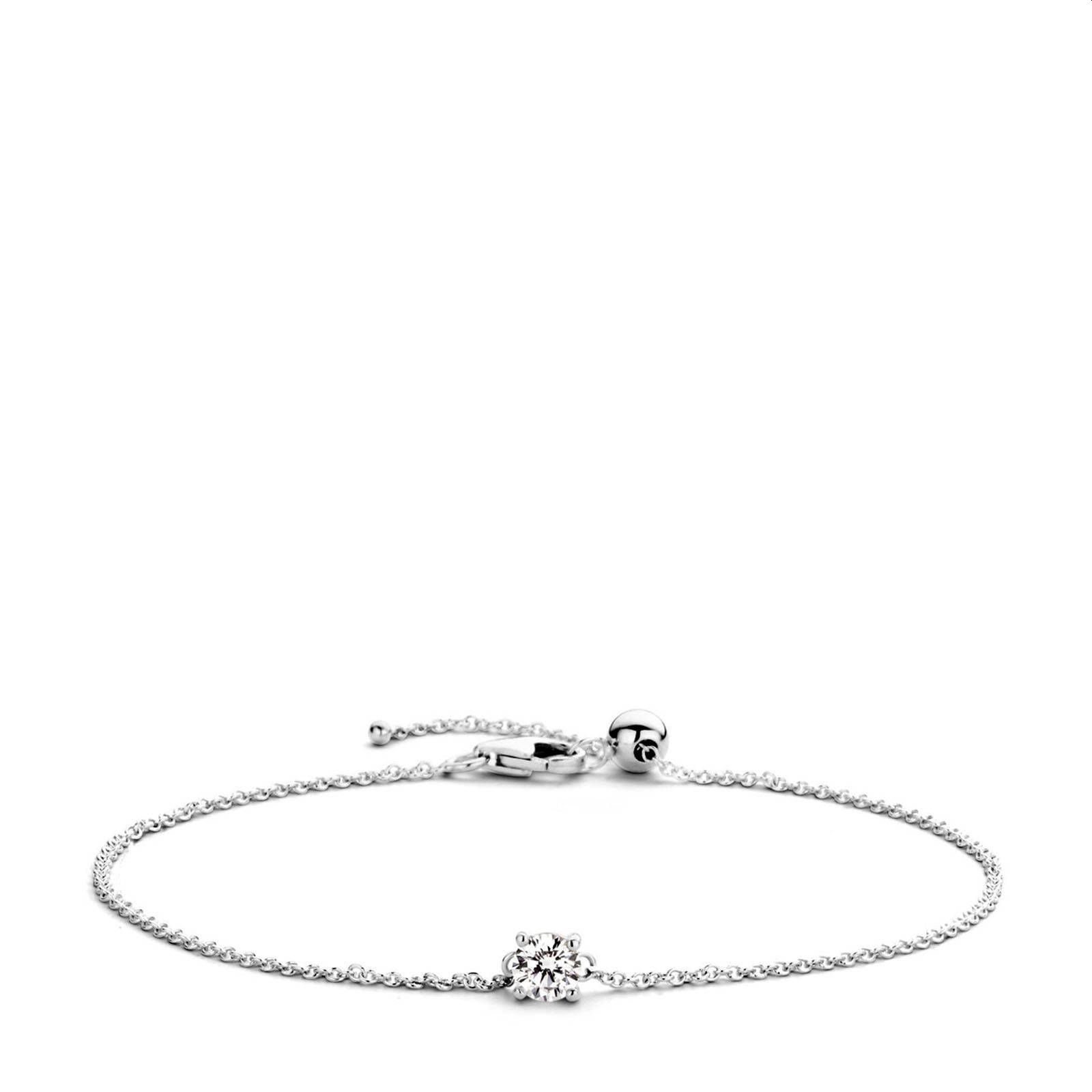 Blush Jewels worden met zorg, liefde en oog voor detail gemaakt van 14 karaat goud.
