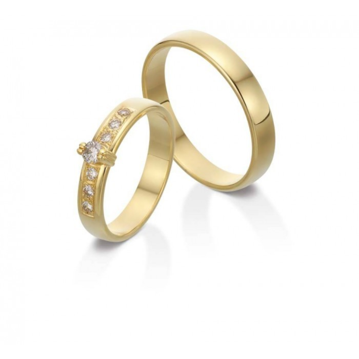 Geelgouden trouw-/partnerring van Angeli di Bosca. De ring is afgewerkt met diamant