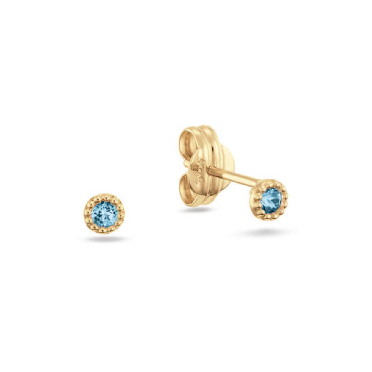 De 14 karaat gouden sieraden van Jackie zijn geïnspireerd op de reizen, van stedentrips tot exotische oorden. 

"Voor mijn 14 karaat gouden sieraden gebruik ik gerecycled goud en alleen echte edelstenen en zoetwater parels. Mijn sieraden worden handgemaakt door Europese goudsmeden. Elke collectie is met veel liefde en passie samengesteld. Mijn sieraden zijn on trend en tegelijk tijdloos. Combineer eindeloos: perfect om te layeren en te stacken én om creatieve earparties te maken!" Love, Jackie

