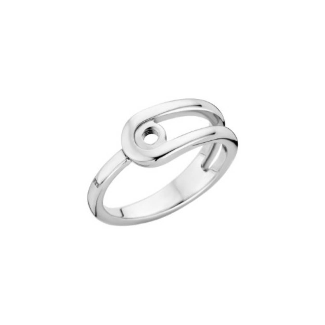M01R 5193 SS  ZILVERKLEURIG MAAT 50 Deze gave Twisted ring is modern, elegant en vrouwelijk. Door het verwisselen van de zetting (meddy) kan je deze ring aanpassen aan jouw eigen stijl!