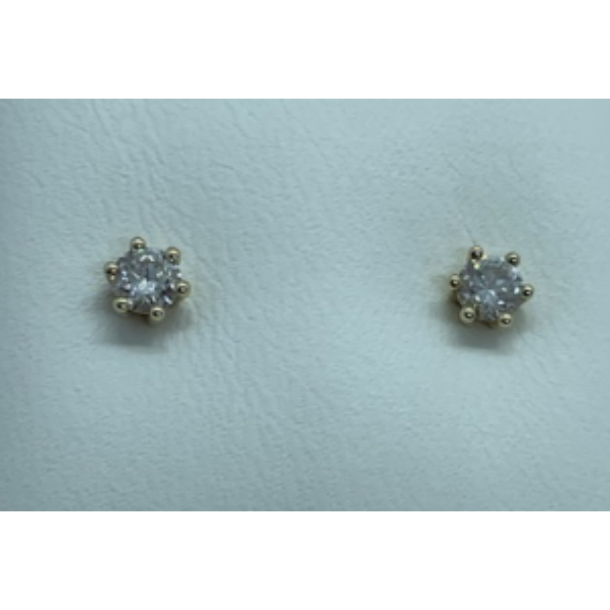 geelgouden oorsteker met 0.30crt H/SI