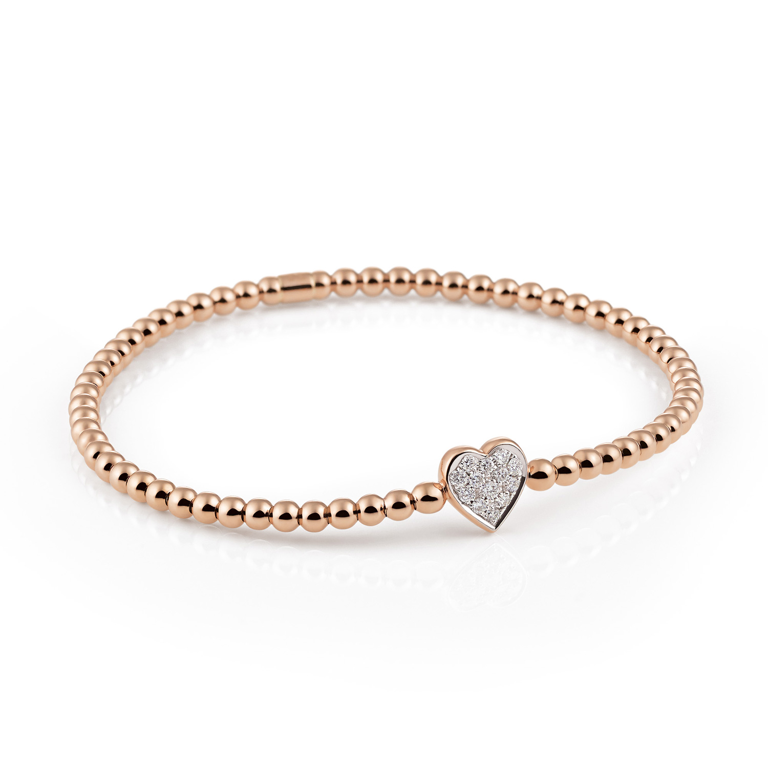 Prachtige 18krt rosegouden stretchy armband van Al Coro met een diamanten hart, 13-0.21crt.

Al Coro is een Italiaans juwelenmerk dat sinds 1999 de meest exclusieve juwelen maakt. De sieraden staan voor eeuwige elegantie en geluk, perfect om elk speciaal moment te vieren. Het sieradenhuis laat zich leiden door de volgende moto: ‘’Jewellery doesn’t show what you have, but who you are”.

Simply elegant!
Deze tedere 18krt stretchy armbanden met of zonder diamant kunnen gemakkelijk om de pols worden geschoven.
