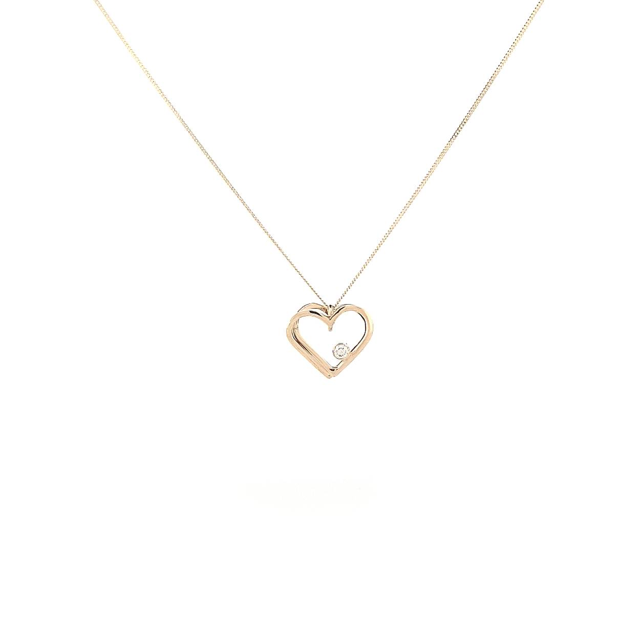 Oneindige harten, 1 gouden draad vormt deze hanger. De twee harten zijn oneindig met elkaar verbonden met een mooi 3D effect.

Deze hanger wordt los verkocht of wil je er een bijpassende ketting van goud bij bestellen?

Maak een afspraak en kom deze sierlijke hanger eens passen! Of bestel haar gelijk, dan sturen we deze mooi verpakt naar je toe.