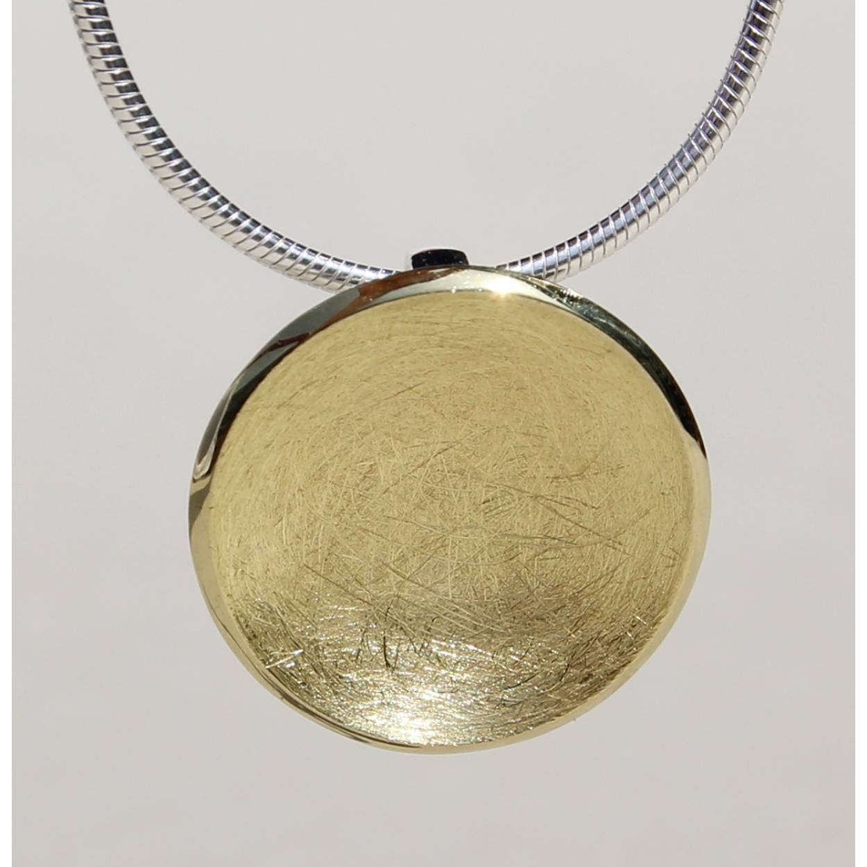 Zilver vergulde hanger uit de serie "Schale" klein