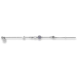 Armband - Symphony (S)
69901034 - Sterling zilver
Deze zilveren armband is afgewerkt met iolit, parel en saffier steentjes. De armband is verstelbaar en op maat 16 & 18 cm te dragen.