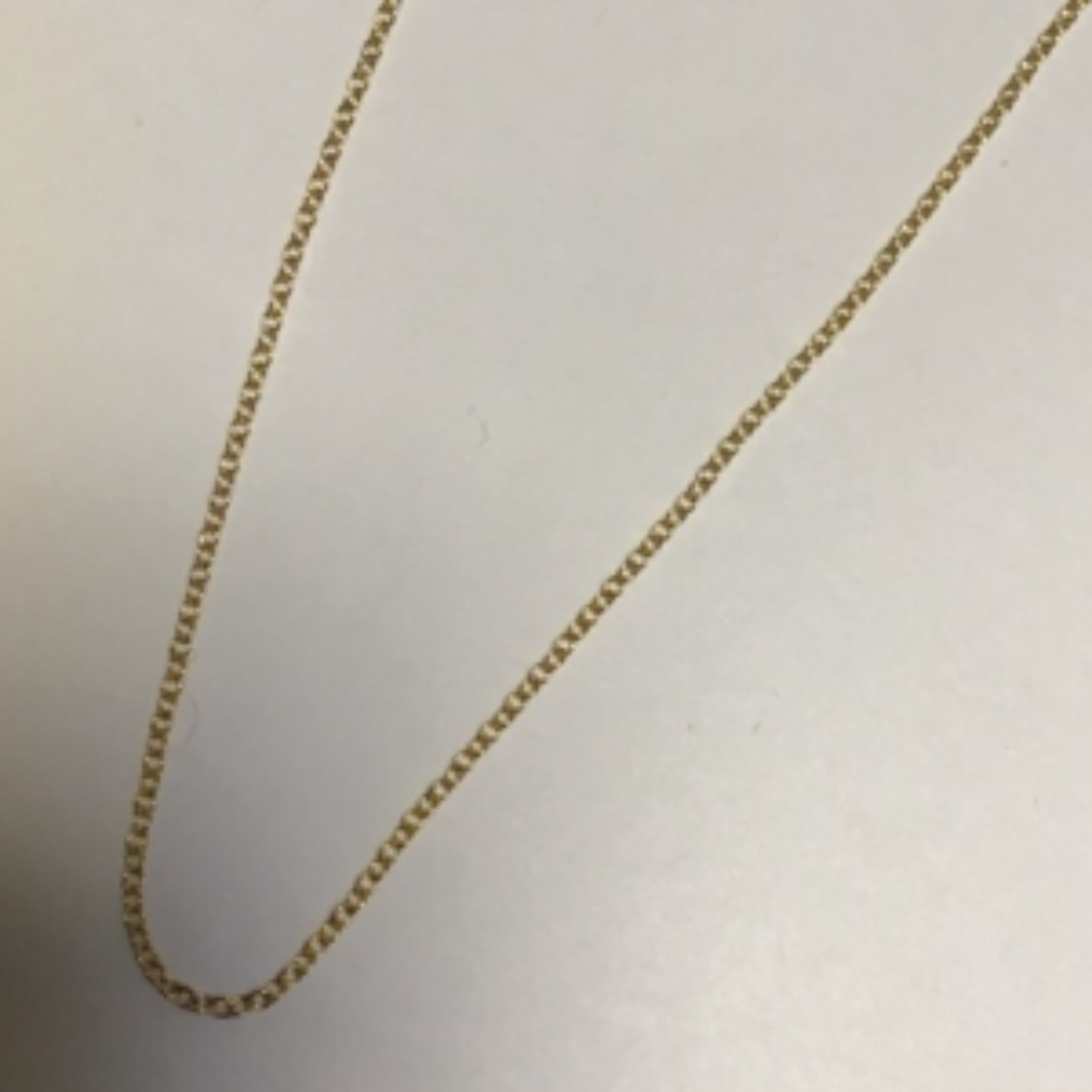 Fijn goud anker collier op 3 lengtes verstelbaar; 38-40-42 cm. 