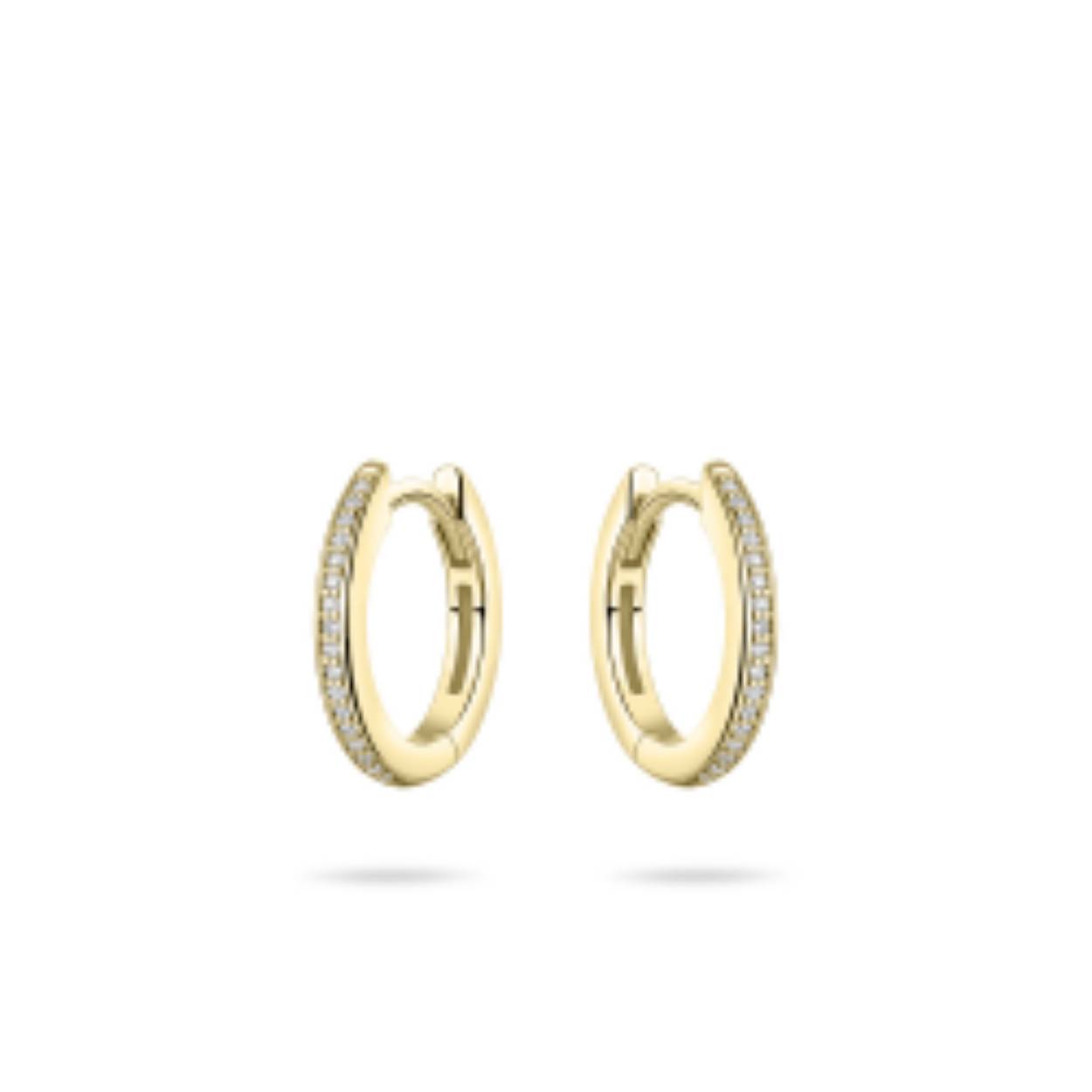 verguld zilver oorring met zirkonia
Oorringen uit de Daily Essentials collectie, gemaakt van Geel Goud Verguld Zilver. De breedte is 2 mm. De diameter is 15 mm.