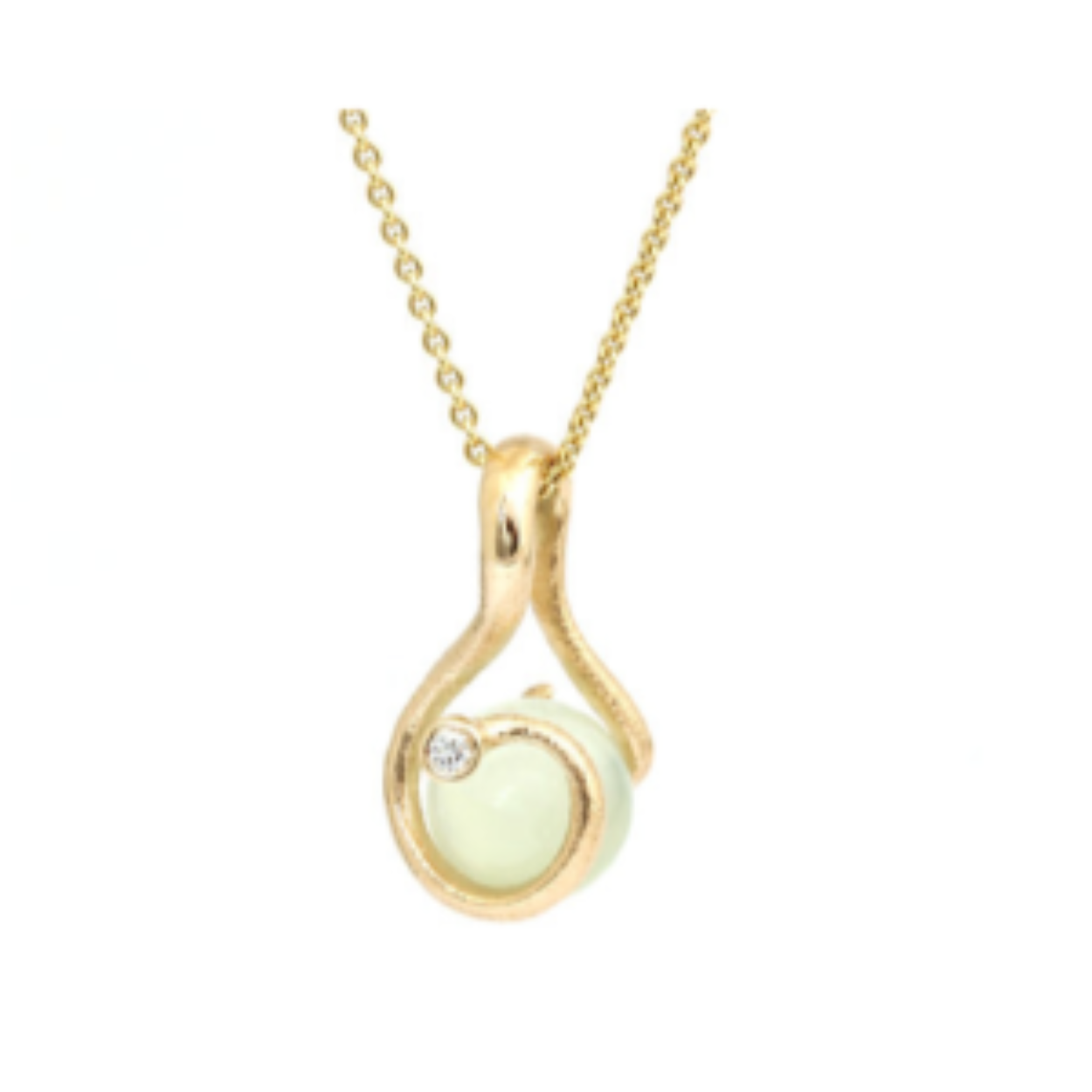 De Per Borup Ophelia is een elegante hanger biedt veelzijdigheid en verfijning. Draag hem aan een ketting naar keuze voor een klassieke look. Combineer met andere sieraden voor een gelaagd effect of draag hem solo voor een subtiele elegantie. Perfect voor elke gelegenheid.