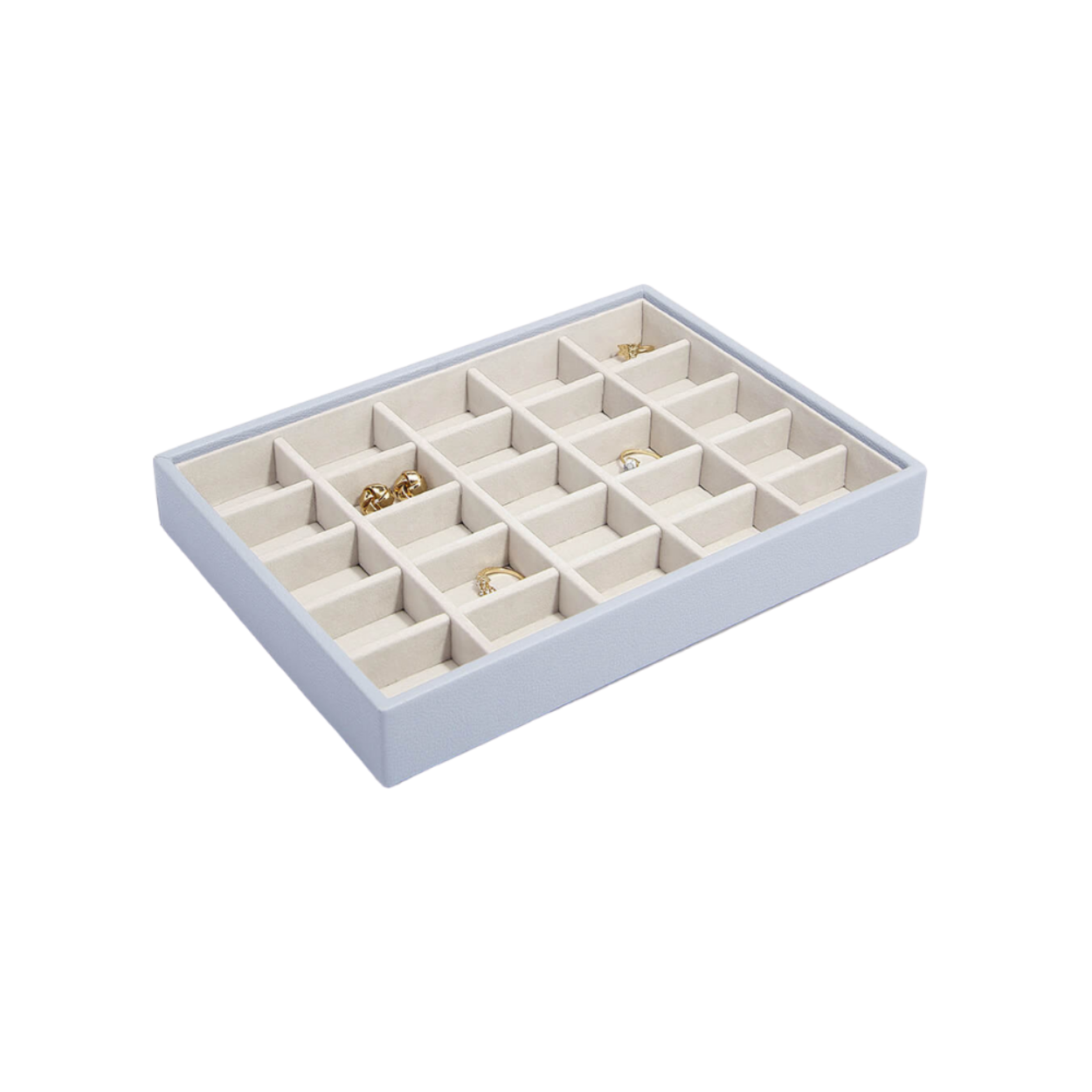 Met deze stapelbare boxen bergt u uw sieraden gemakkelijk op en ziet u in een oogopslag wat u zoekt. TIP: gebruik een TOP box hier bovenop om alles netjes stofvrij te houden