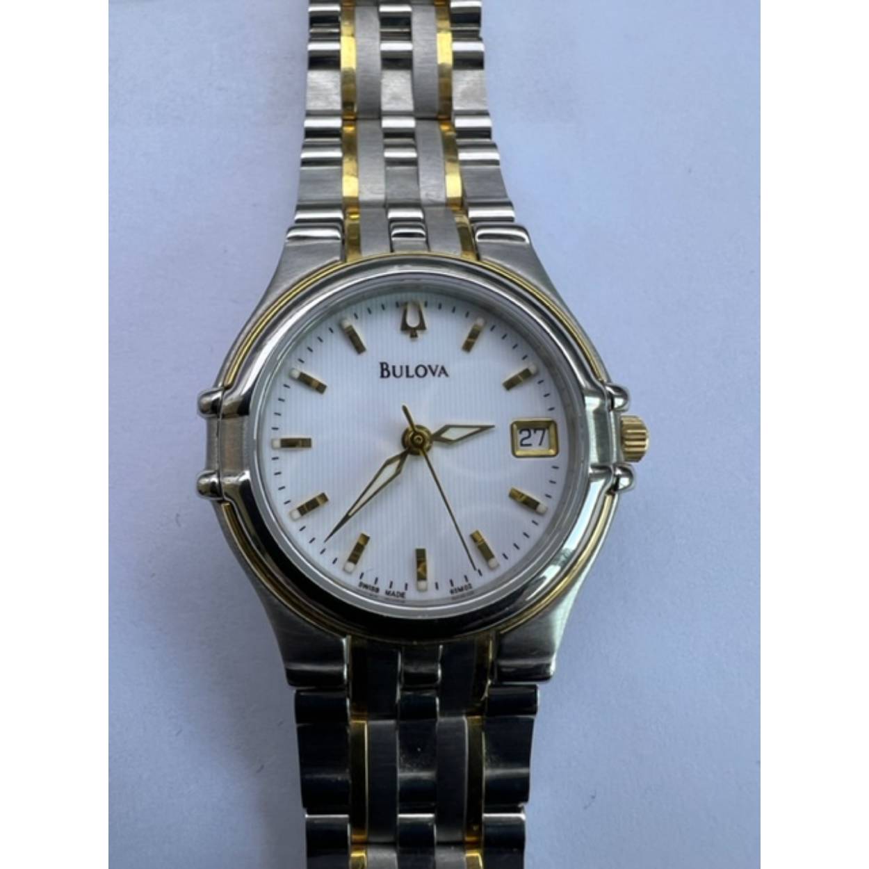 Bulova
