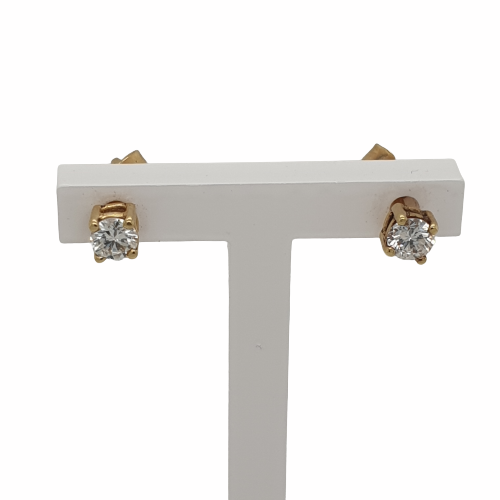 Eclat 14krt geelgouden oorstekers met diamant