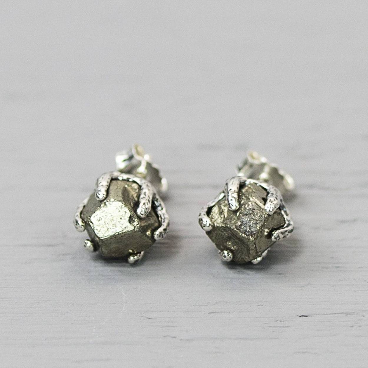 Zilveren Jéh Jewels oorknoppe met pyriet