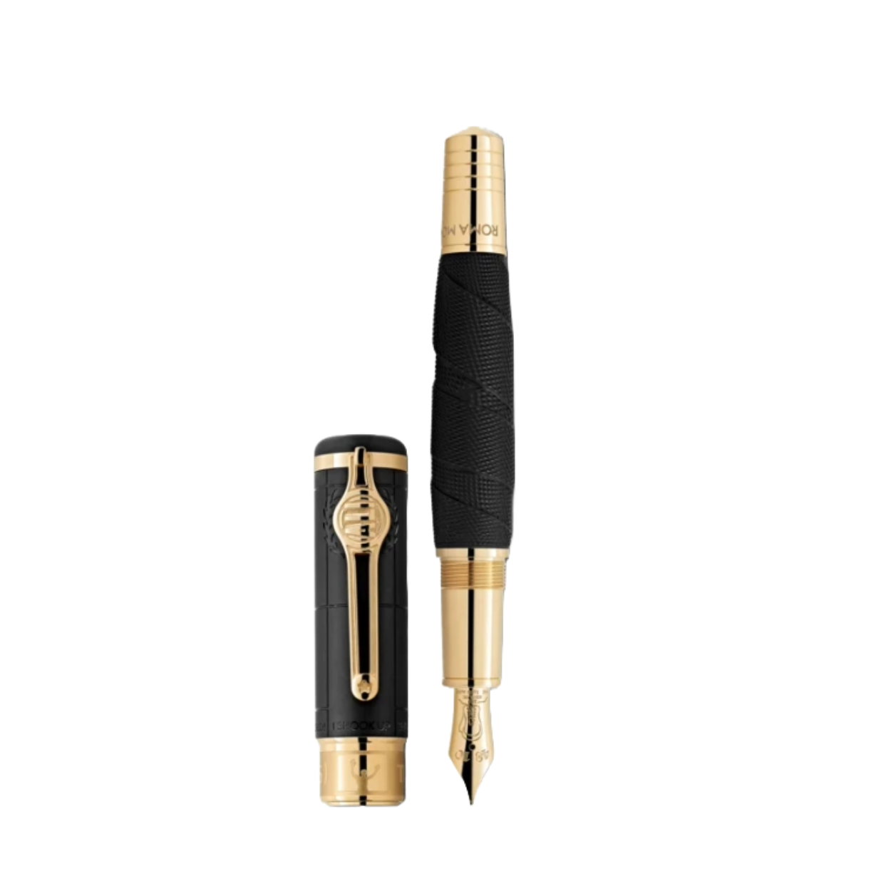 Deze Montblanc Muhammad Ali Special Edition behoort tot de Great Characters collectie.
Referentienummer: MB129332

Slechts weinig atleten worden gevierd en geëerd als drievoudig wereldkampioen zwaargewicht, Muhammad Ali, wiens legendarische momenten op het gebied van sport en burgerrechtenactivisme hem tot een van de meest invloedrijke atleten en humanitairen van de 20e eeuw maakten. Als atleet schudde Ali de wereld op met zijn kracht, vaardigheid en persoonlijkheid en werd hij op slechts 22-jarige leeftijd wereldkampioen zwaargewicht. Zijn grootste triomf was echter het resultaat van zijn humanitaire inspanningen. De dop is gemaakt van kostbare zwarte hars en lijkt op een bokszak, terwijl de loop lijkt op bokstape die atleten gebruiken om hun handen te wikkelen. De pet is voorzien van diverse designelementen, zoals een bekende uitroep van Ali en een vlinder geïnspireerd op deze typische vechtstijl: Zweven als een vlinder, steken als een bij. De puntige kegel neemt dat idee over en is gegraveerd met vier lijnen die de touwen van een boksring voorstellen. De inscripties op de kegel verwijzen naar Ali's overwinning op de Olympische Spelen van 1960 in Rome en zijn eerste wereldkampioenschap zwaargewicht dat hij in 1964 in Miami won. De details van zijn overwinning, namelijk het winnen in de zevende ronde door technische knock-out, vindt u op de dopring. Om zijn eerste titel te vieren, is het Montblanc-embleem in witte hars versierd met een 1 . Om dit succes te onderstrepen heeft de clip de vorm van een bokskampioenschapsriem en draagt hij zijn naam. De handgemaakte massief Au 585 geelgouden penpunt toont een bokshandschoen.