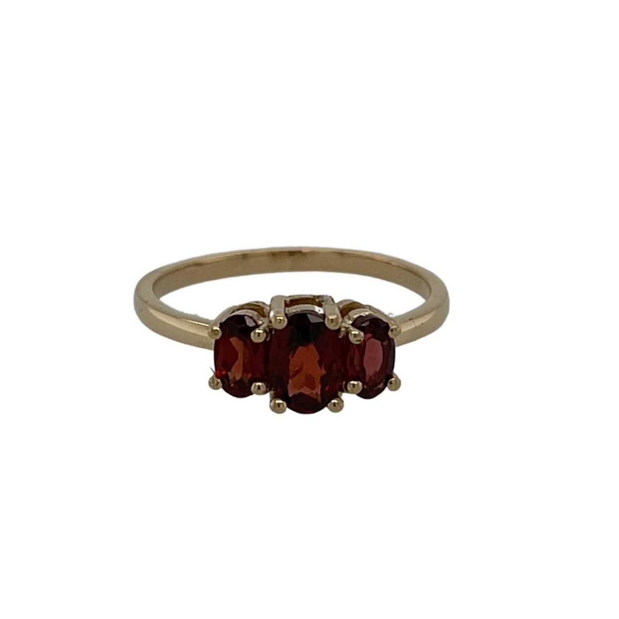 geelgouden ring met granaat RG353