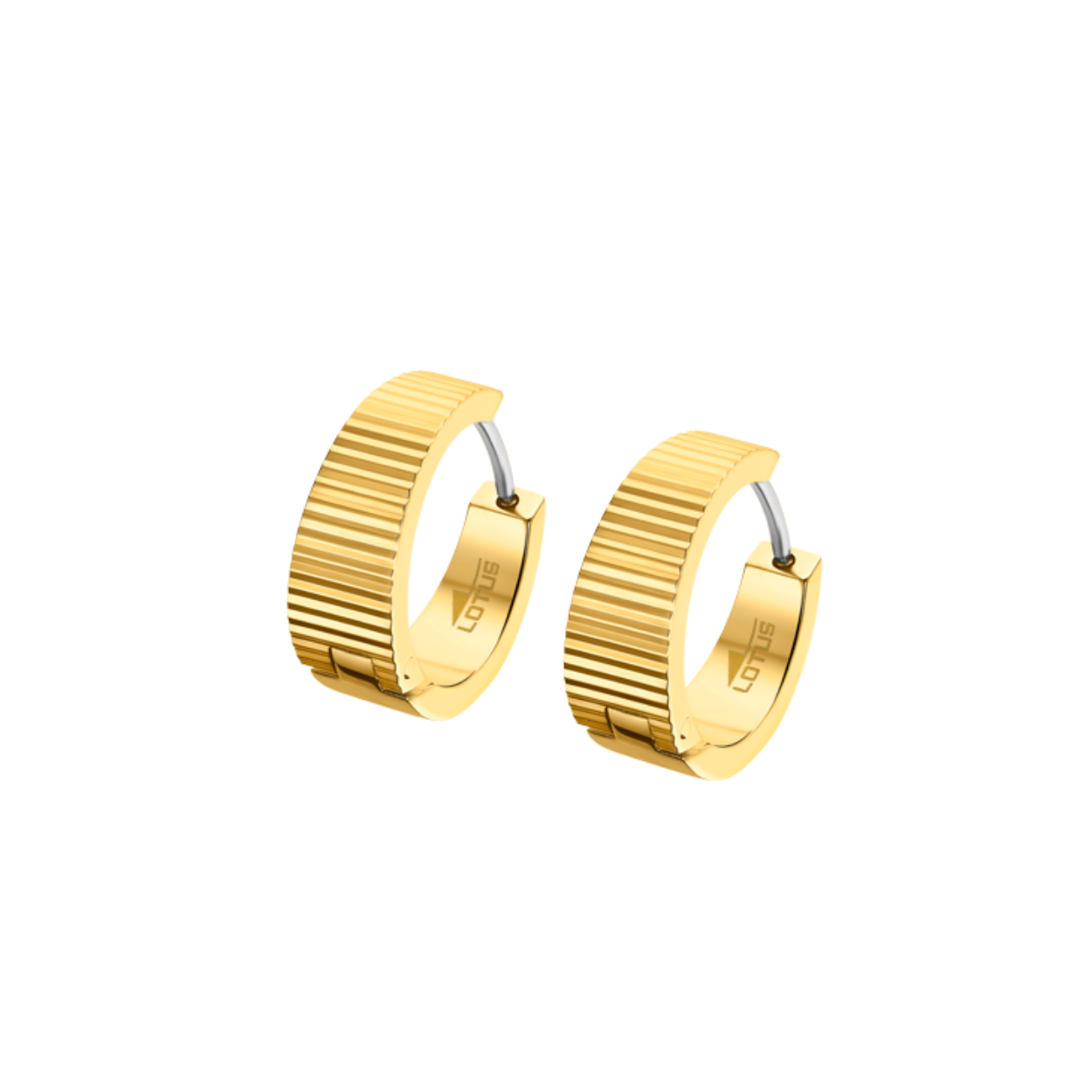 De LOTUS STYLE DAMES 316L ROESTVRIJ STAAL OORBELLEN URBAN VROUW, model LS2310/4/2, zijn crèole oorbellen van roestvrij staal met een diameter van 17,5 mm en een gewicht van 6,09 gram. Ideaal voor een stijlvolle, stedelijke look. Combineer ze met een casual outfit voor een eigentijdse uitstraling of draag ze bij een chique ensemble voor een verfijnde touch.
