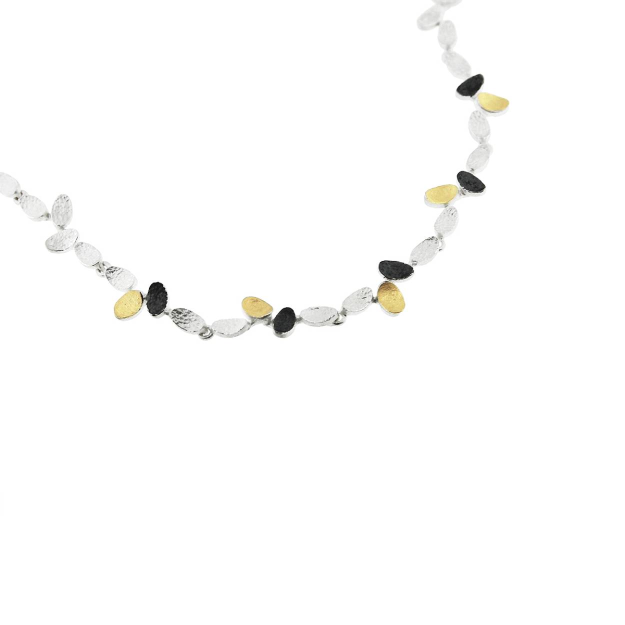 Collier van zilver, geoxideerd zilver en goud