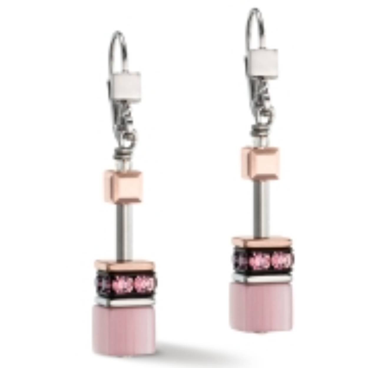 Dit zijn oorhangers van het merk Coeur de Lion gemaakt voor dames.