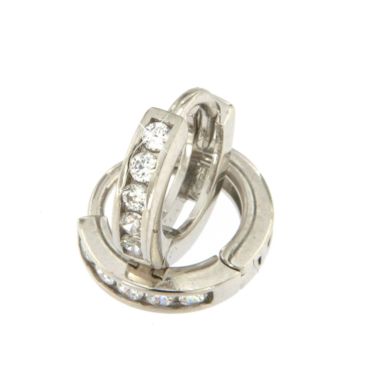 18kt witgouden creolen met briljant 0.30ct
diameter 12 mm
