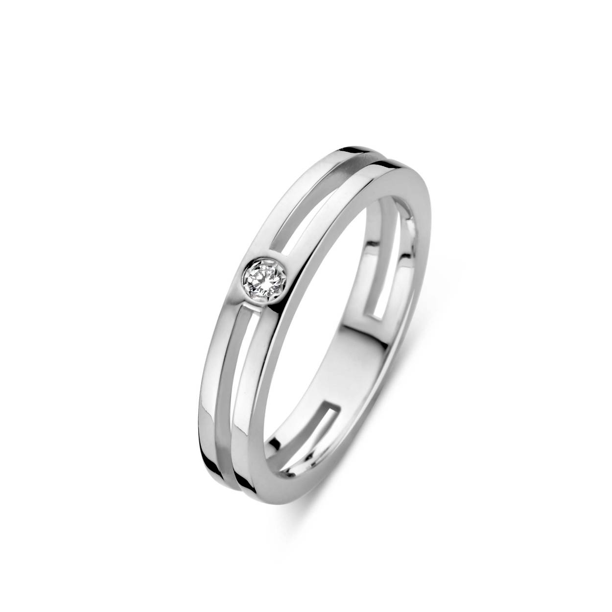 619.108 maat 56.
Zilveren aanzoek ring met diamant.