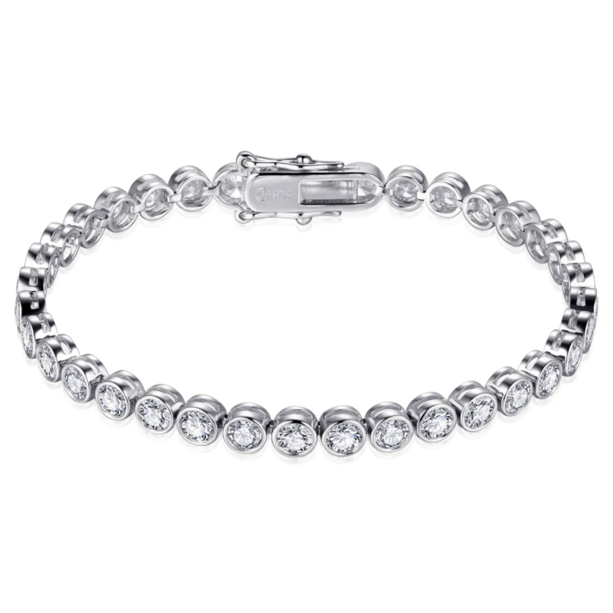 Mooie Zilveren armband gezet met vele sprankelende zirkonia's in kastzetting is beschikbaar in de maten: 18cm, 19cm, 20cm. 

Beschikt over scharnier en veiligheidssluiting.

Als u dit product wilt bestellen, kan u bij het afrekenen in het kopje opmerkingen de gewenste maat doorgeven. Bijvoorbeeld: maat 19cm.