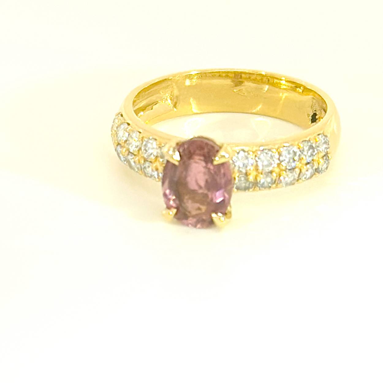 YG 18kt tourmaline rose 0.40ct brilj