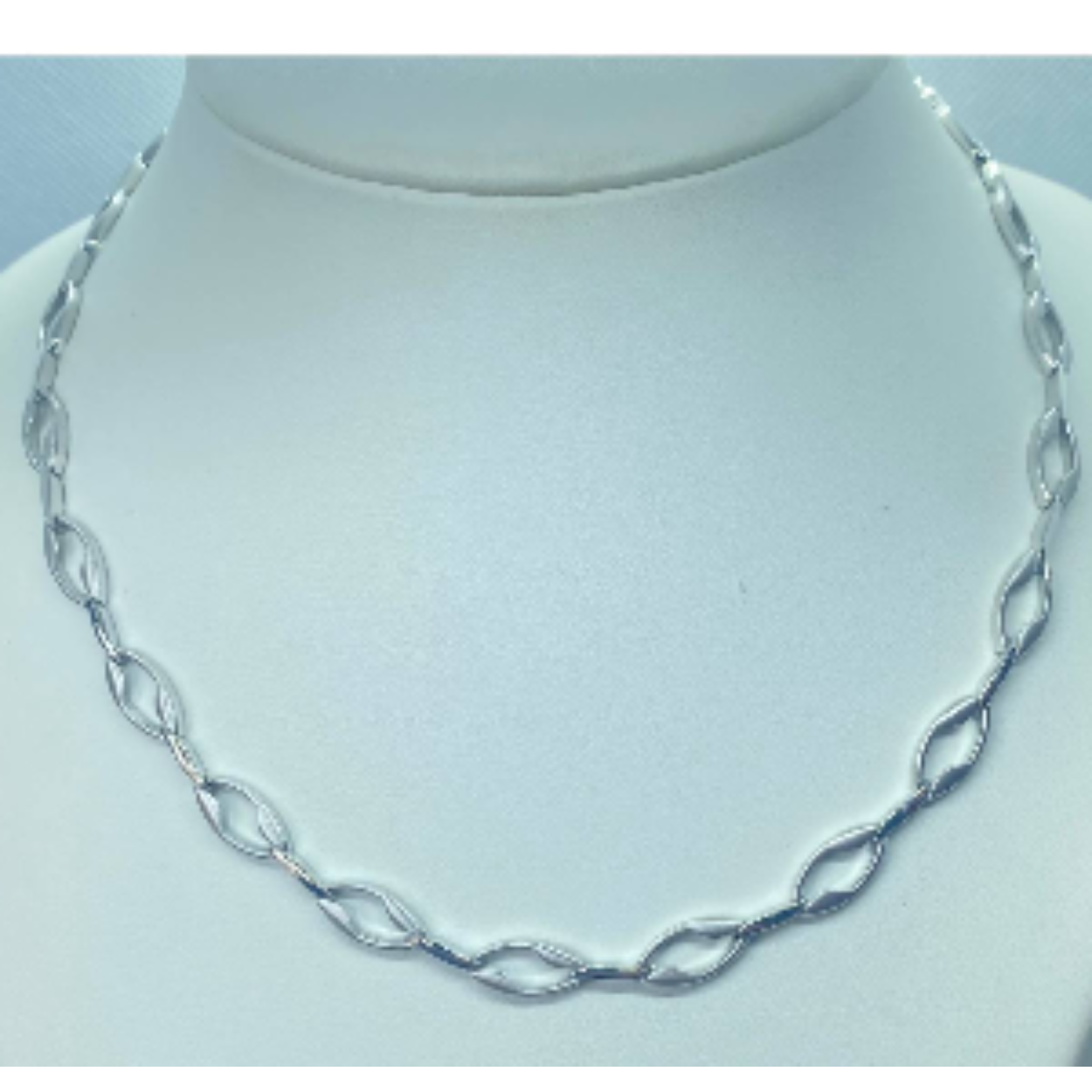 Zilveren collier van set gerhodineerd
