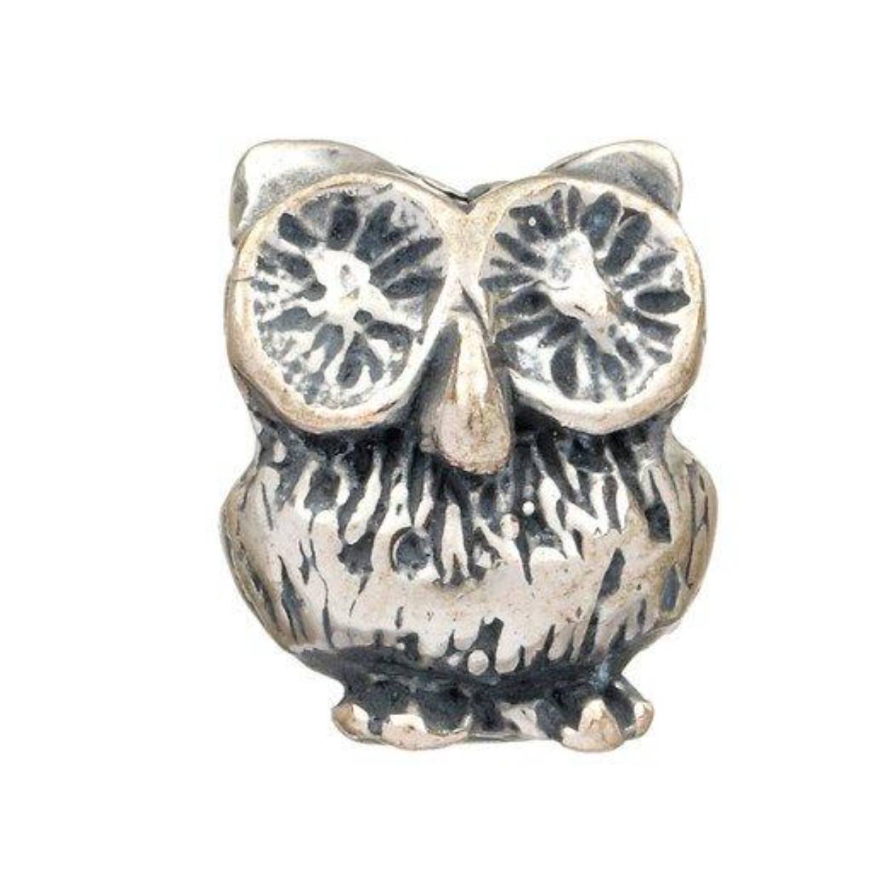 Voor de jonge dames heeft Bellini een ruime collectie kleine zilveren bedels (925). Stel je eigen bedelarmband samen en kies je favoriete bedels zoals je favoriete huisdier, hobby, fantasie bedel of misschien wel je eigen naam? Met een stopper houd je de Bellini bedels mooi op hun plaats. De bedels zijn allemaal gemaakt van echt zilver en afgewerkt met kleurrijk emaille of een schitterende zirkonia.